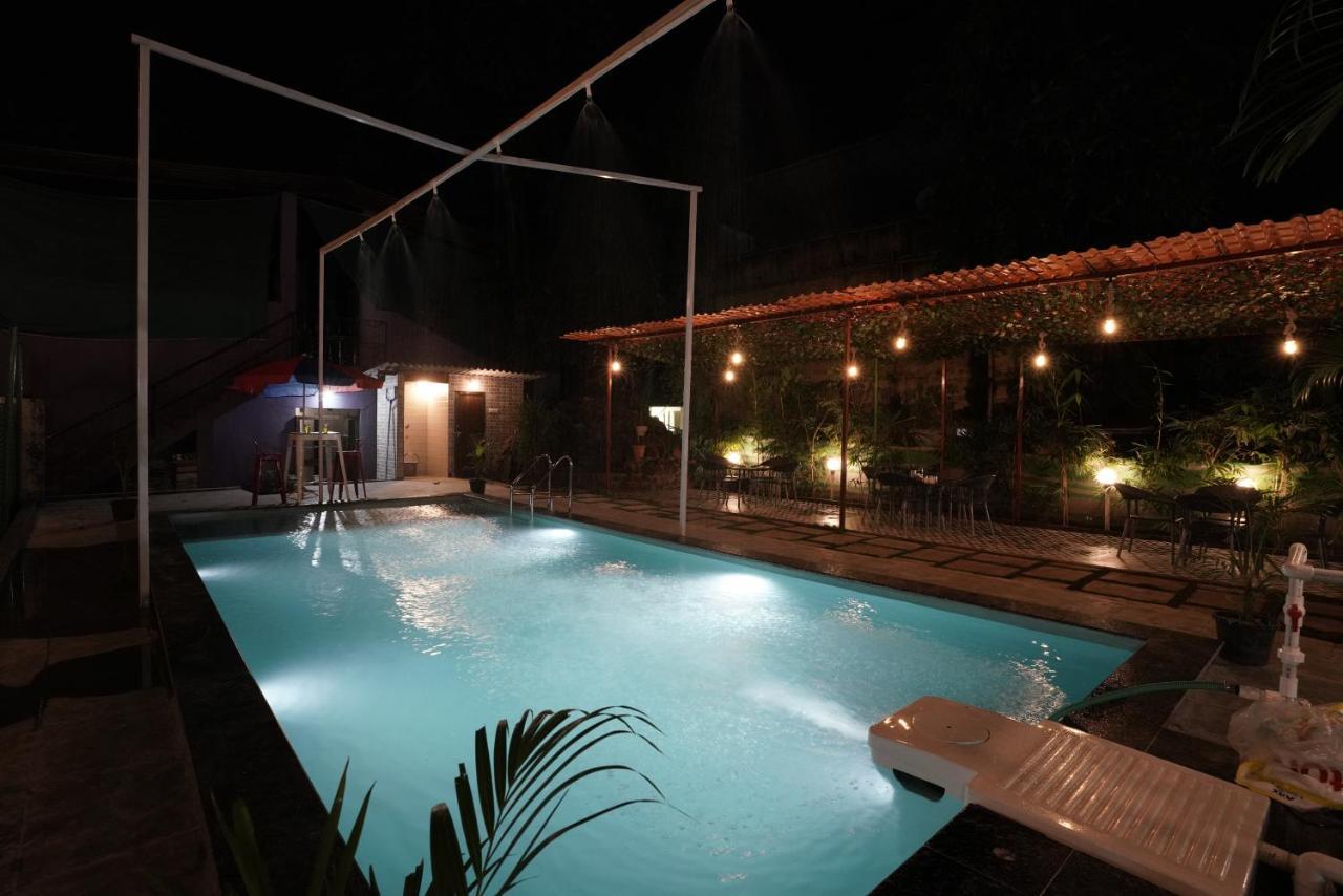 Palm Springs Beach Resort - Gorai Mumbai Exterior foto