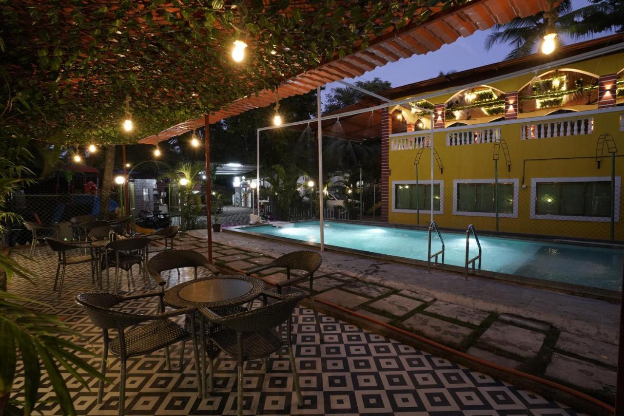 Palm Springs Beach Resort - Gorai Mumbai Exterior foto